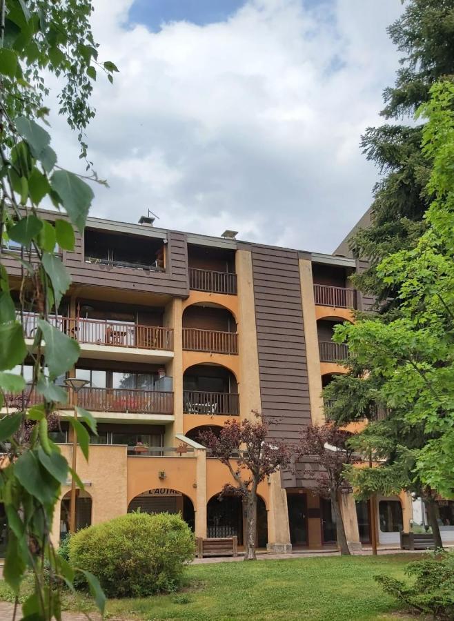 Beautiful Studio With Balcony In Briancon Экстерьер фото