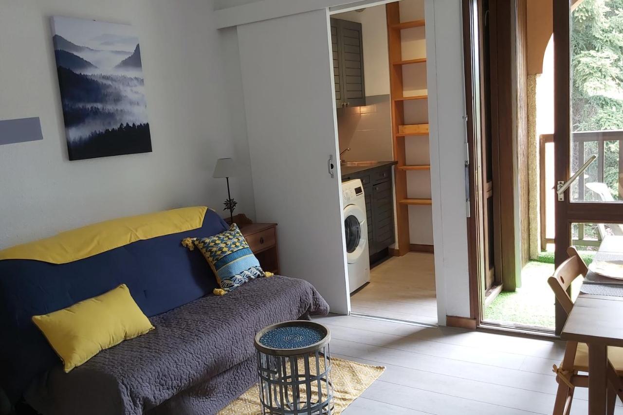 Beautiful Studio With Balcony In Briancon Экстерьер фото