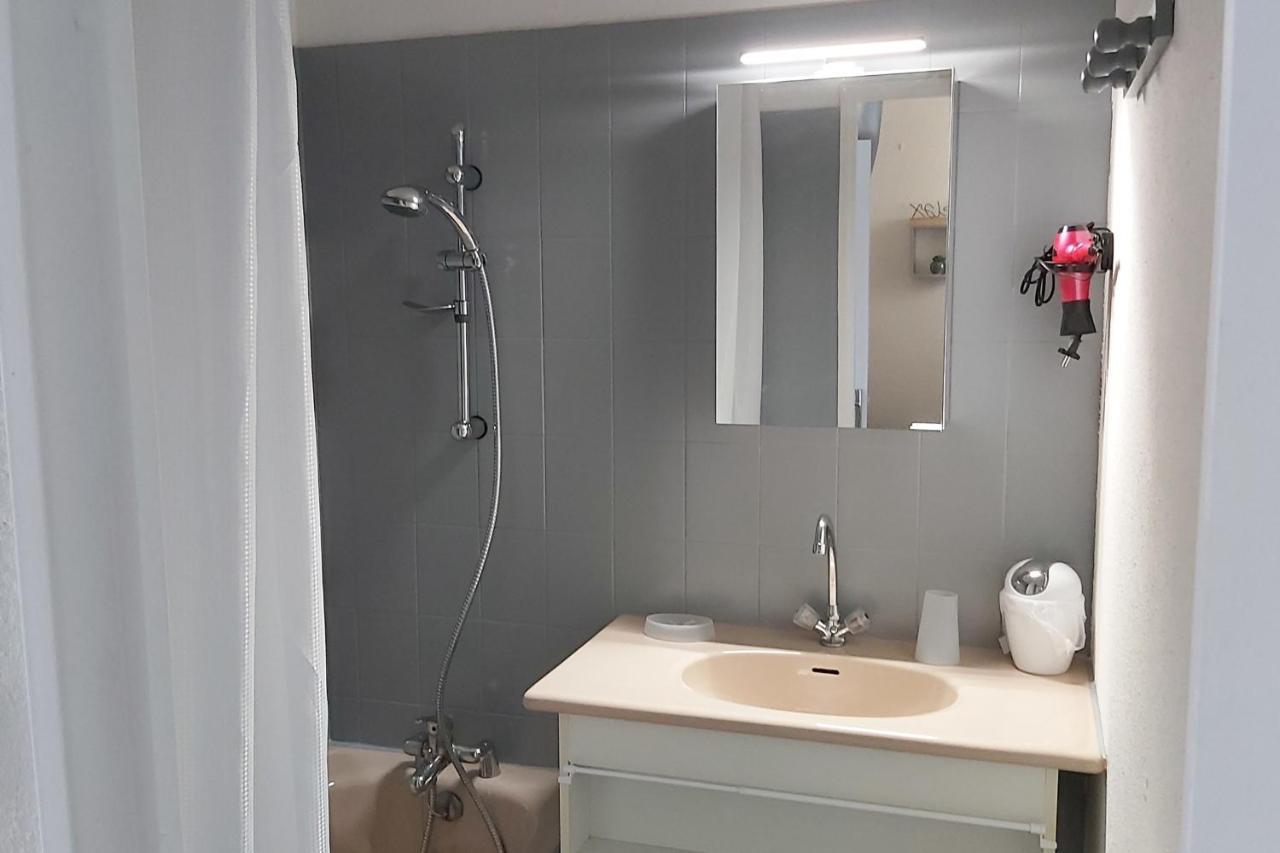 Beautiful Studio With Balcony In Briancon Экстерьер фото